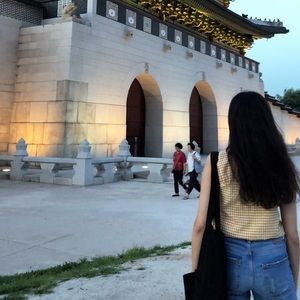 Meet your Posher, Sana